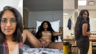 Horny Desi Girl Fingering