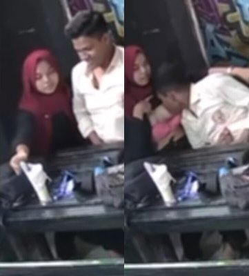 College Lover Sucking Boobs at Restaurent