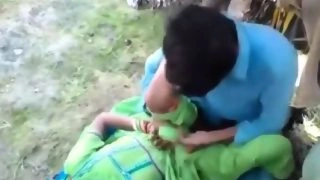 Allahabad Village Girl Quick Outdoor Sex Near Farm With Bf
