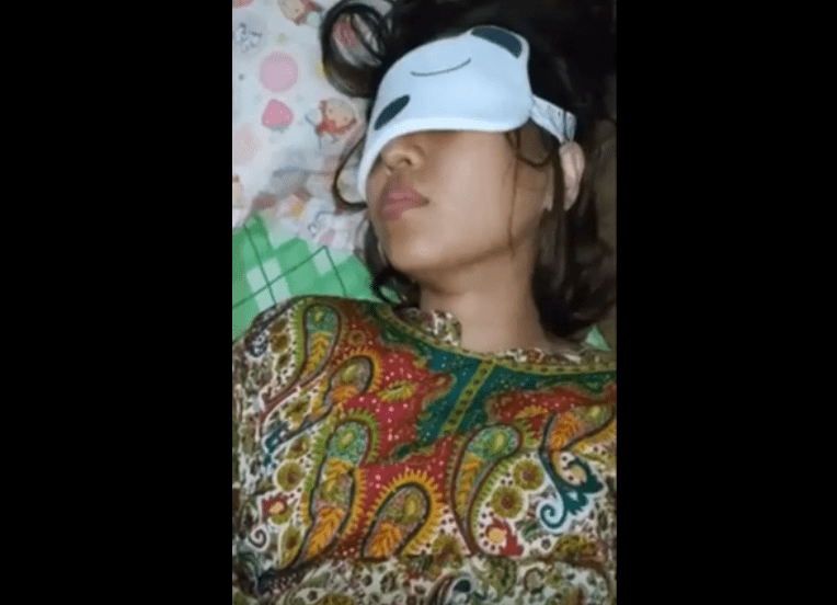 Fucking Cute Girl While She is Sleeping