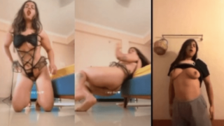 Sexy Desi Girl Shows Nude Body