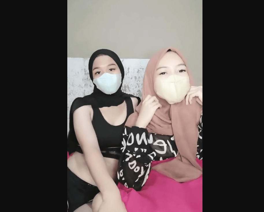Hijabi Girls Threesome Sex