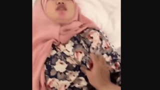 Hijabi College Girl Sex with Lover in Hotel