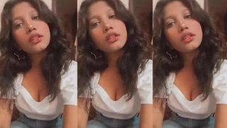 Indian Sexy Girl Showing Her Ass Pussy