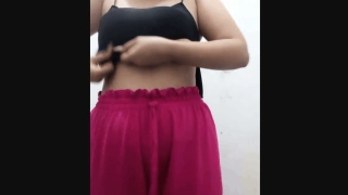 Pakistani Hijabi Girl Nude Selfie Video Leaked