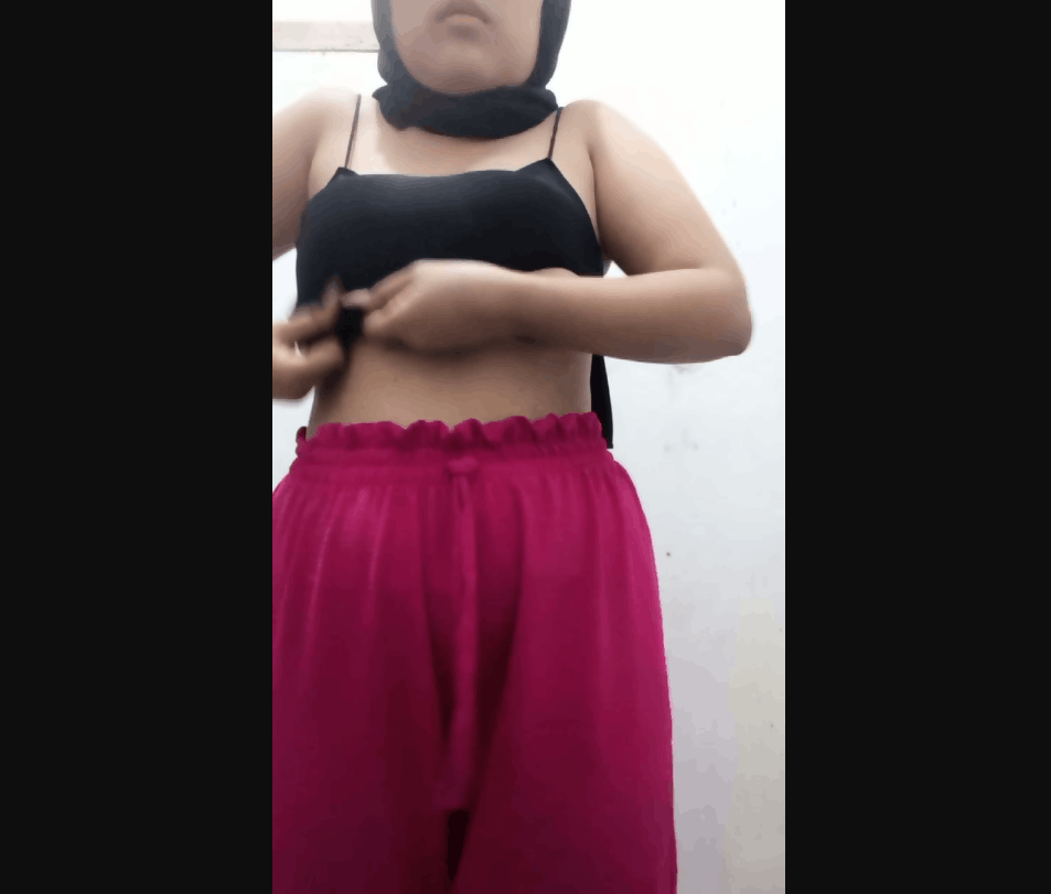 Pakistani Hijabi Girl Nude Selfie Video Leaked