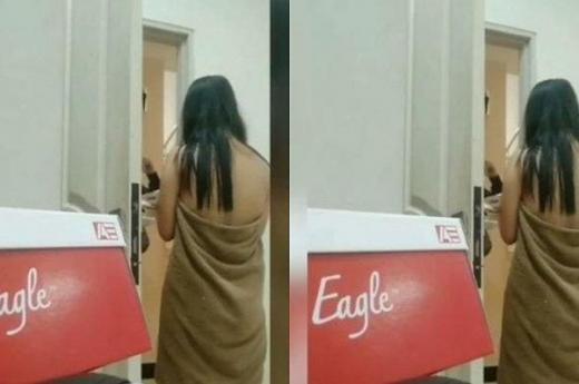 Bokep Prank Handuk Lepas Viral Video : Video Lengkap Prank Viral Tante Siska Handuk Terlepas