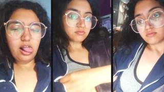 Desi Girl Showing Boobs and Pussy Viral XXX