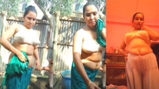 Desi Village Bhabhi Bathing Viral XXX Video
